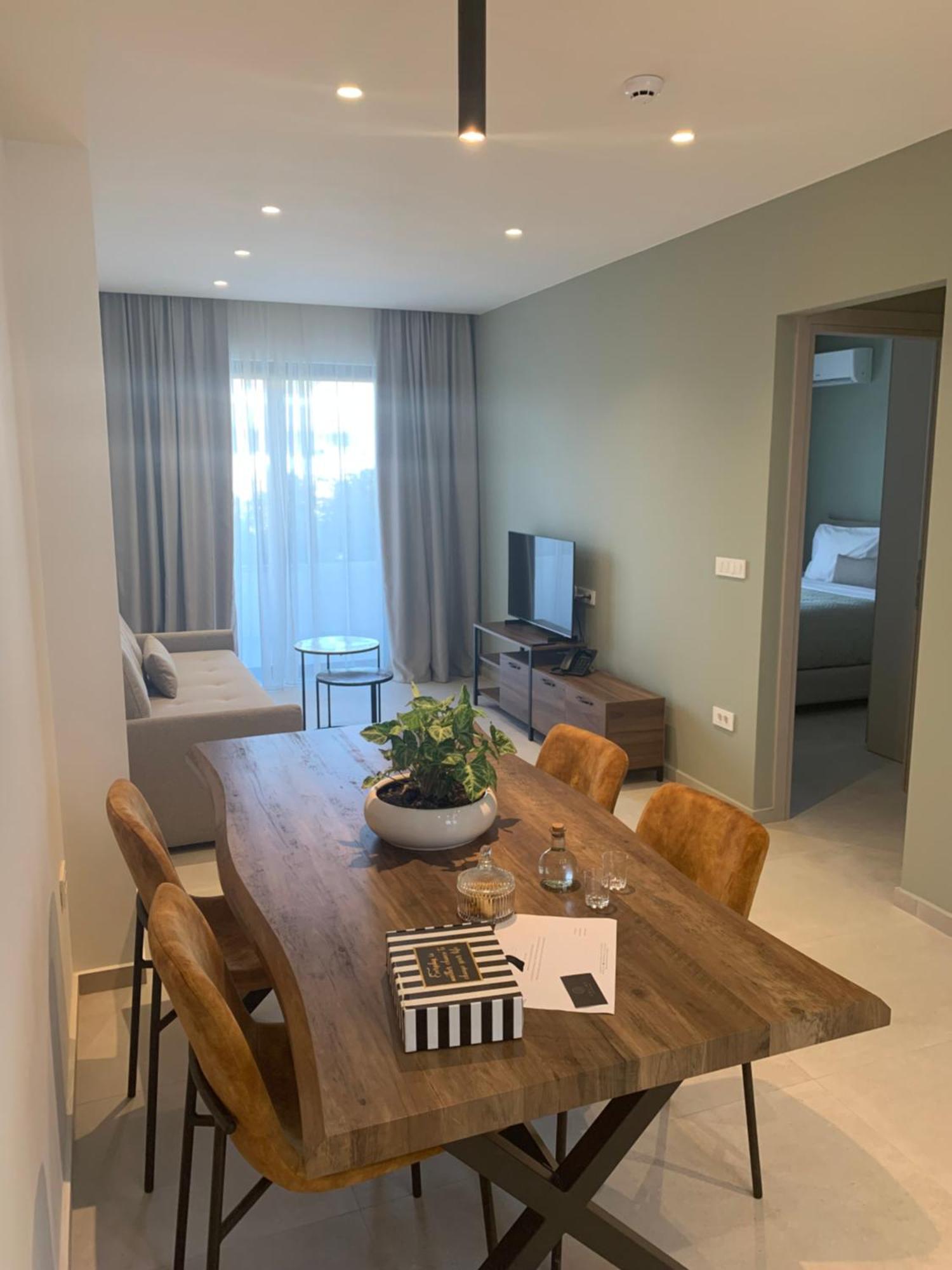 Celine Luxury Apartments & Suites Agios Nikolaos  Ngoại thất bức ảnh